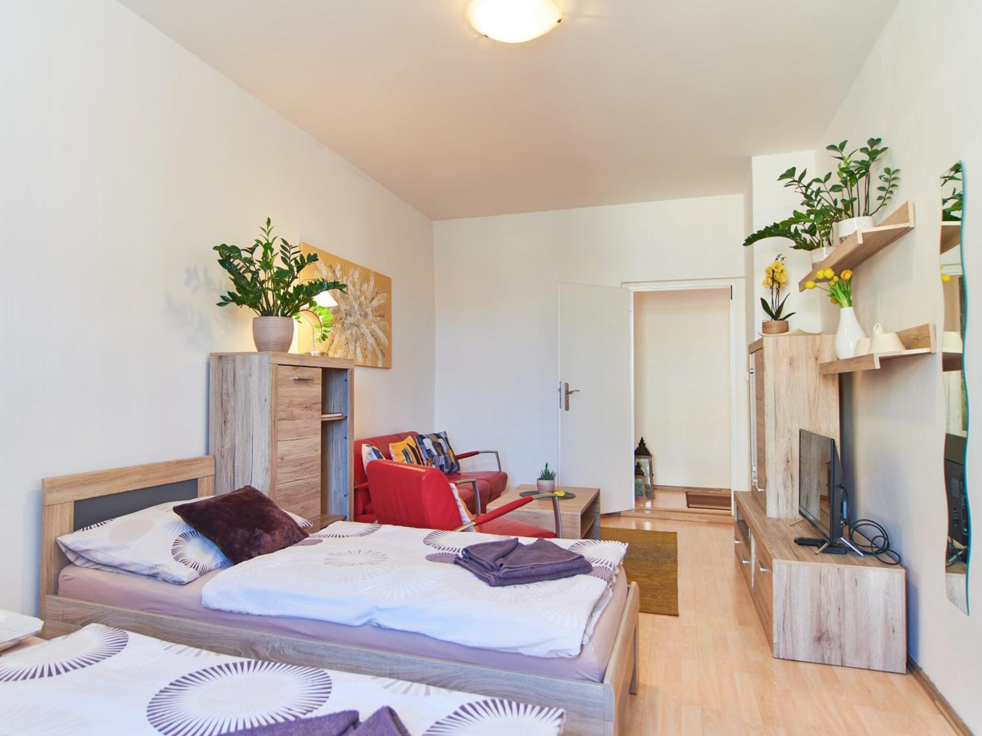 Cozy Apartments With Terrace Near Prague Castle Екстер'єр фото